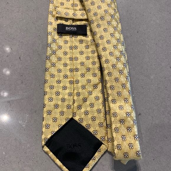 Hugo Boss Tie - Picture 3 of 5